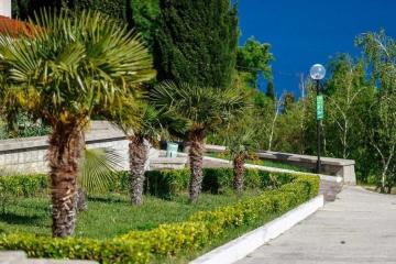 Отель Санаторий Белоруссия Россия, Ялта, фото 9