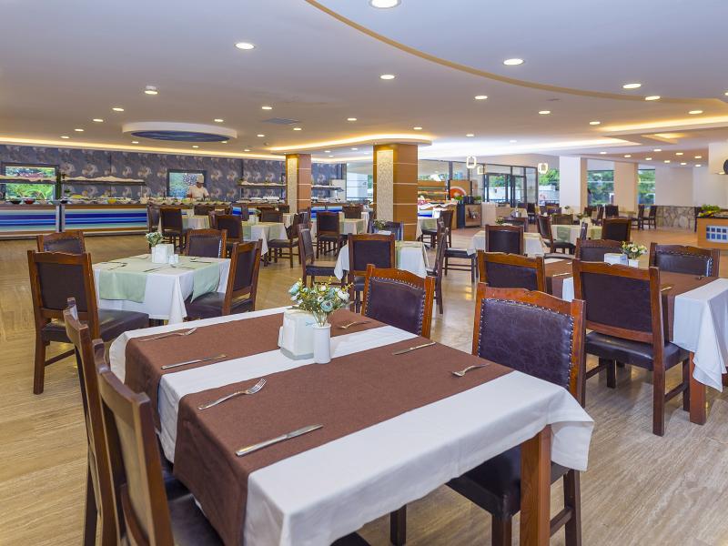 Club Aqua Plaza