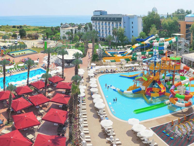 Club Aqua Plaza