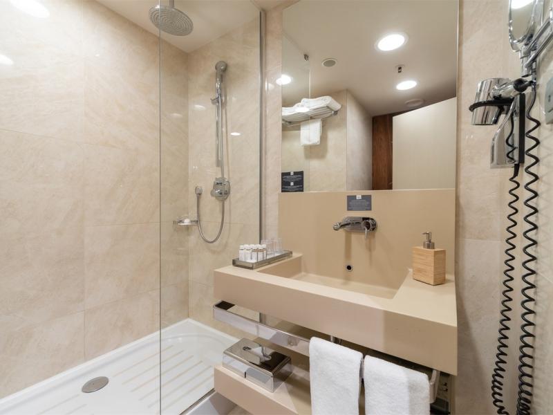 Crown Hotel by Renaissance Development