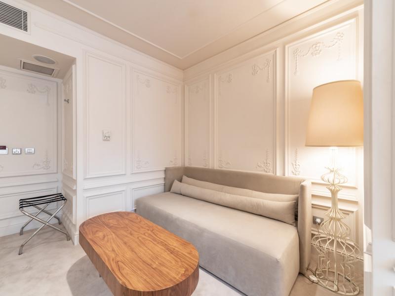 Crown Hotel by Renaissance Development