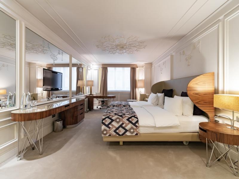 Crown Hotel by Renaissance Development