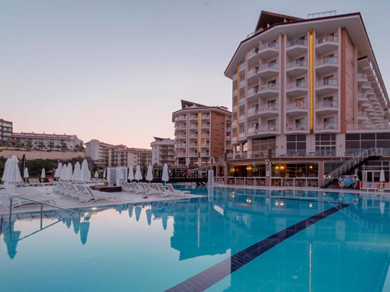 Ramada Resort Kusadasi & Golf