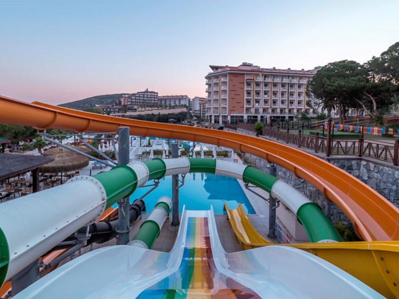 Ramada Resort Kusadasi & Golf