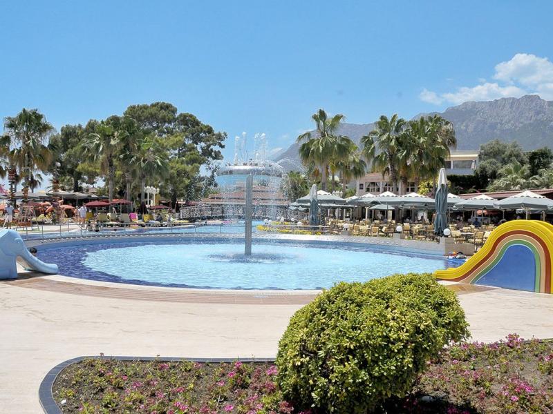 Club Boran Mare Beach