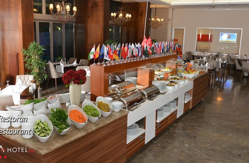 Lova Hotel & Spa