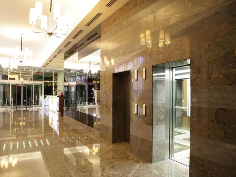 Lova Hotel & Spa