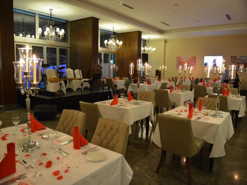 Lova Hotel & Spa