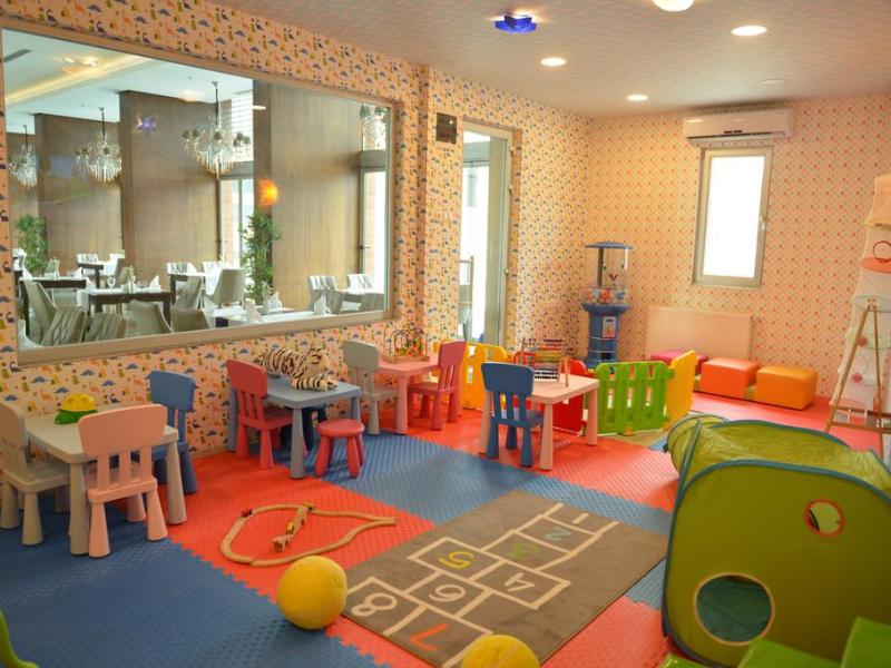 Lova Hotel & Spa