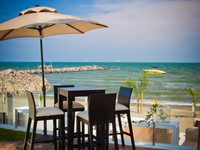 Playa Caracol Hotel & Spa