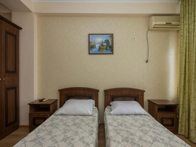 Пальмира (ул. Гвардейская)