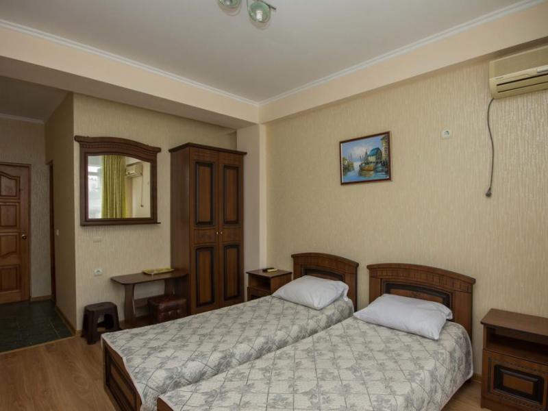 Пальмира (ул. Гвардейская)