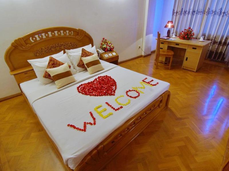 Hotel Mandalay
