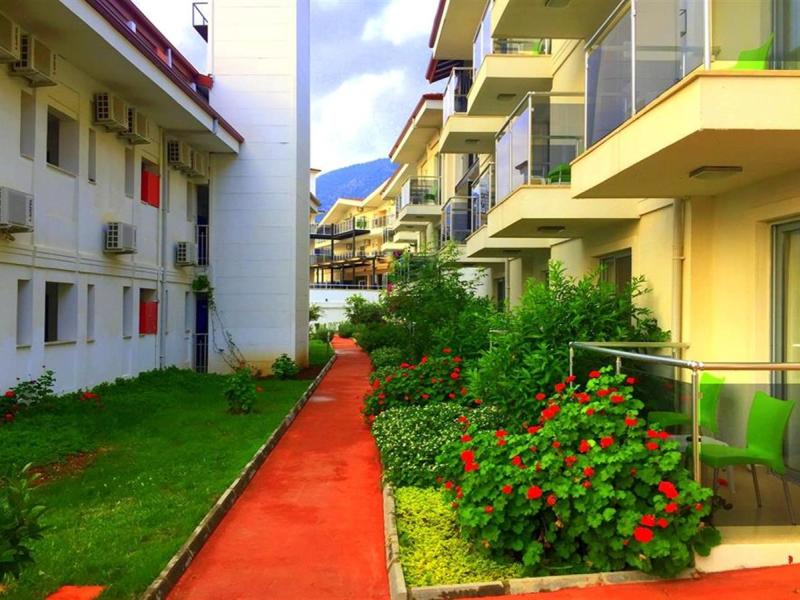 Sunshine Holiday Resort