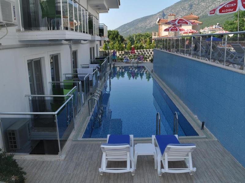 Sunshine Holiday Resort