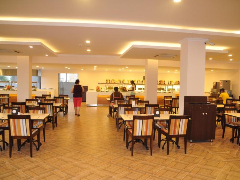 Sunshine Holiday Resort