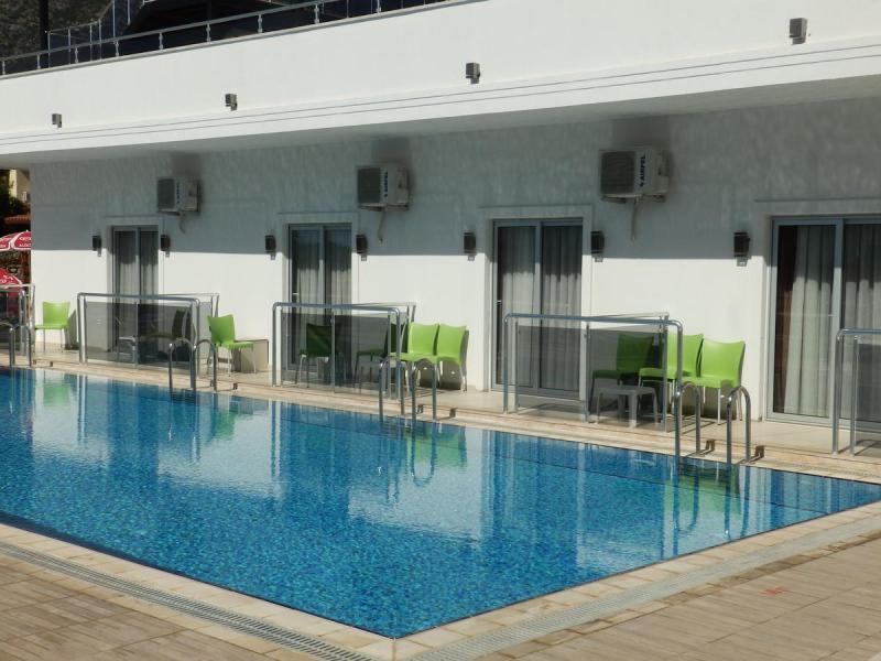 Sunshine Holiday Resort