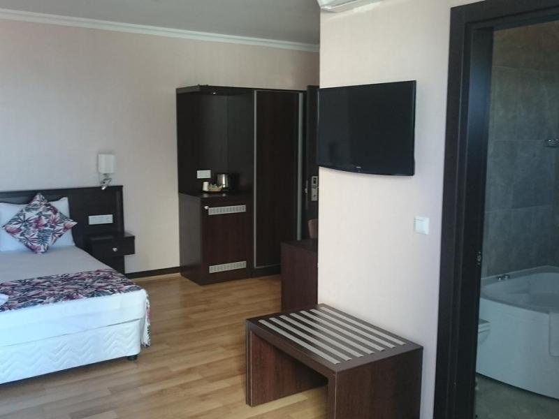 Sunshine Holiday Resort