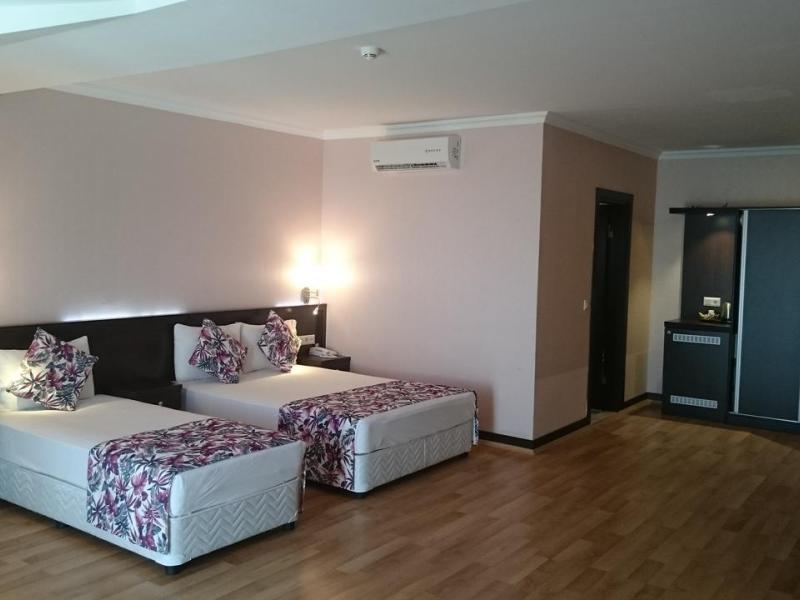 Sunshine Holiday Resort