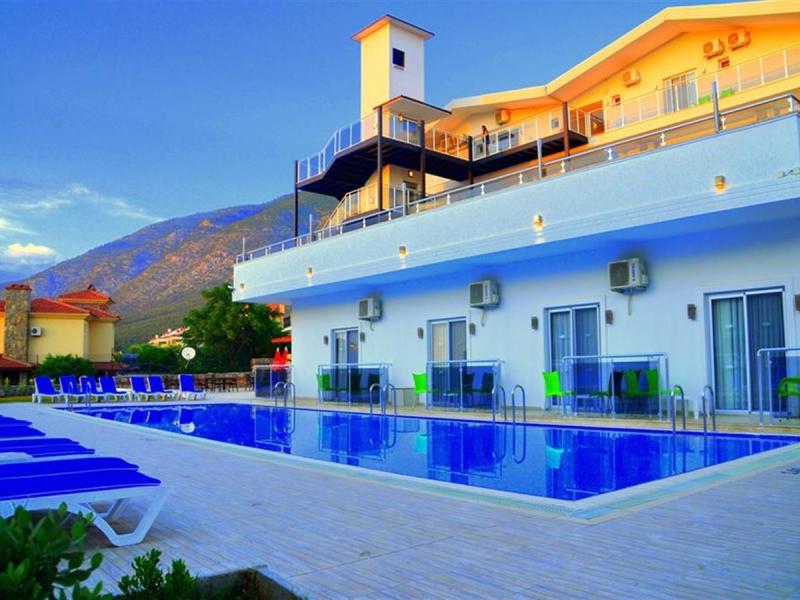 Sunshine Holiday Resort