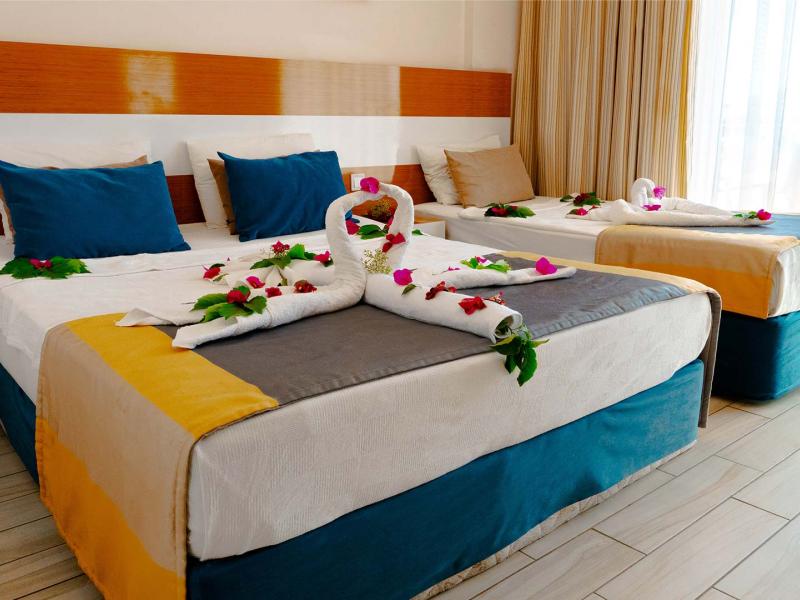 Side Legend Hotel