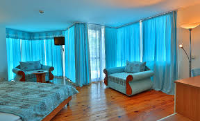 White House Family Hotel