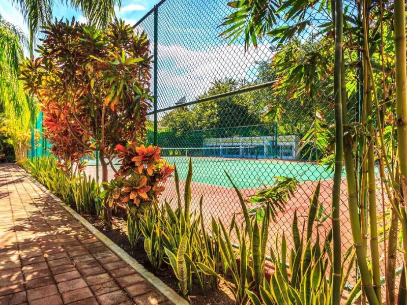 Paseo del Sol Condominios by Bric