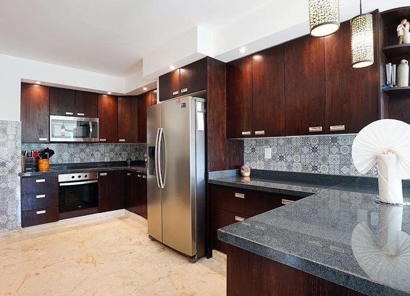 Paseo del Sol Condominios by Bric