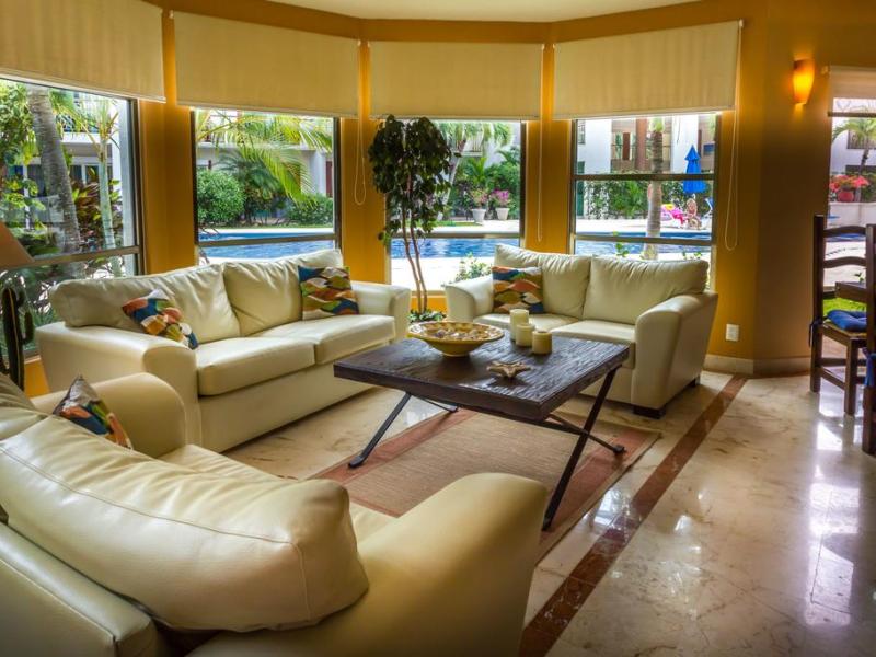 Paseo del Sol Condominios by Bric