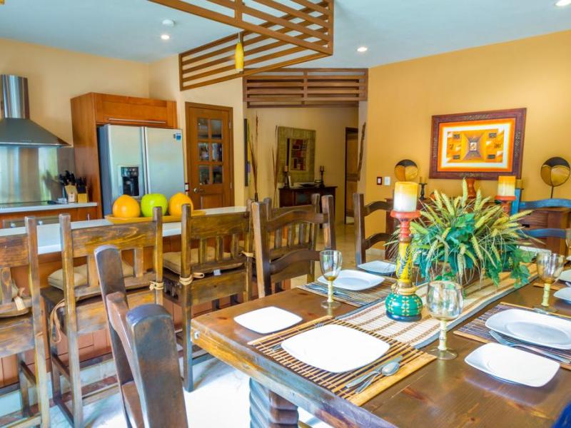 Paseo del Sol Condominios by Bric