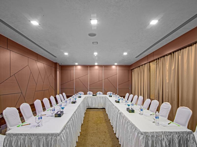 Al Nahda Resort & Spa