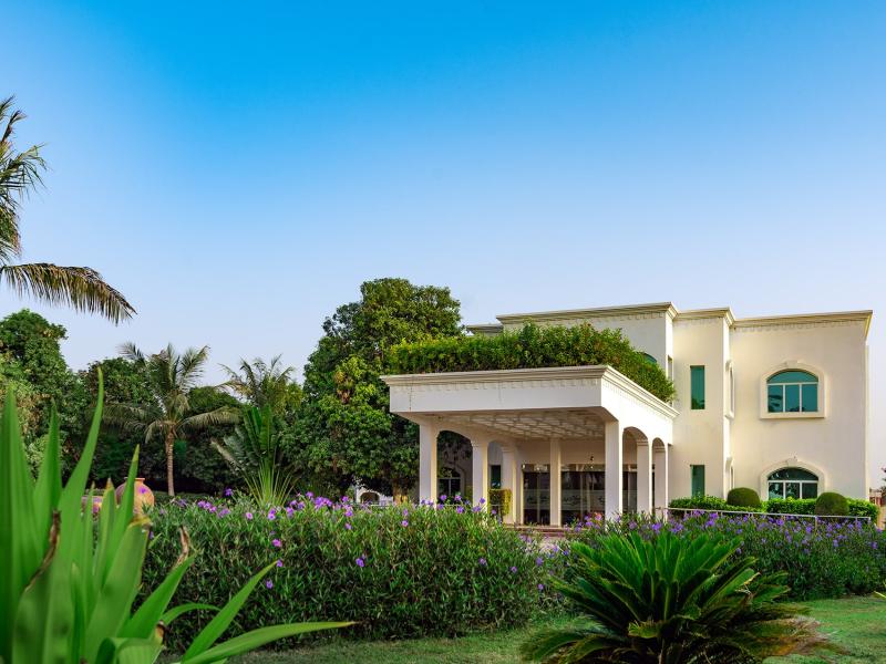 Al Nahda Resort & Spa