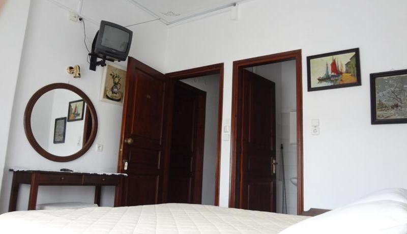 Acropolis Hotel