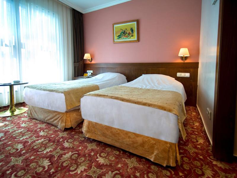 Best Western Hotel Ikibin-2000