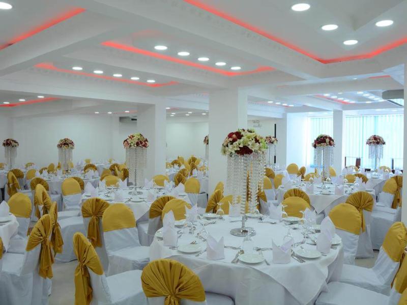Mount Breeze Hotel
