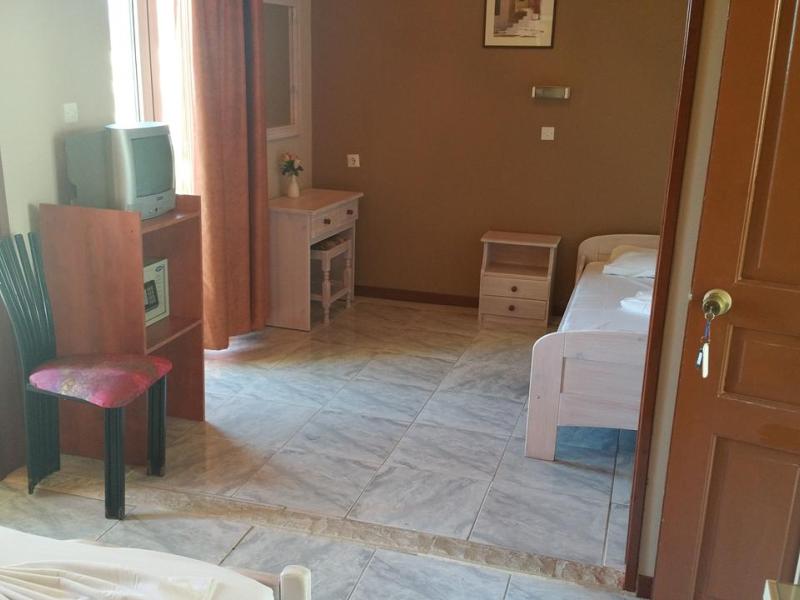 Politia Hotel