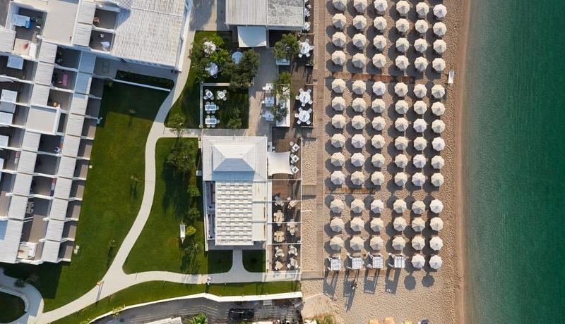 Lichnos Beach Hotel & Suites