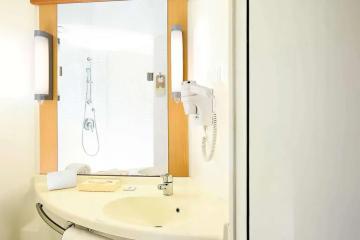 Отель ibis Gurgaon Golf Course Road Индия, Дели, фото 7