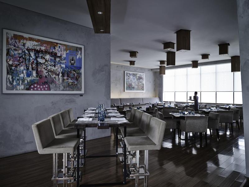 Pullman Jakarta Central Park