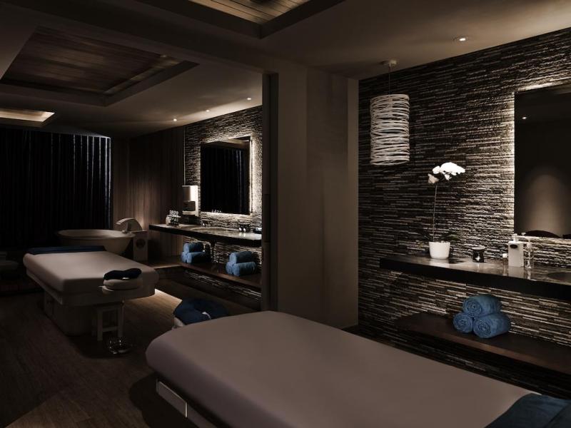 Pullman Jakarta Central Park
