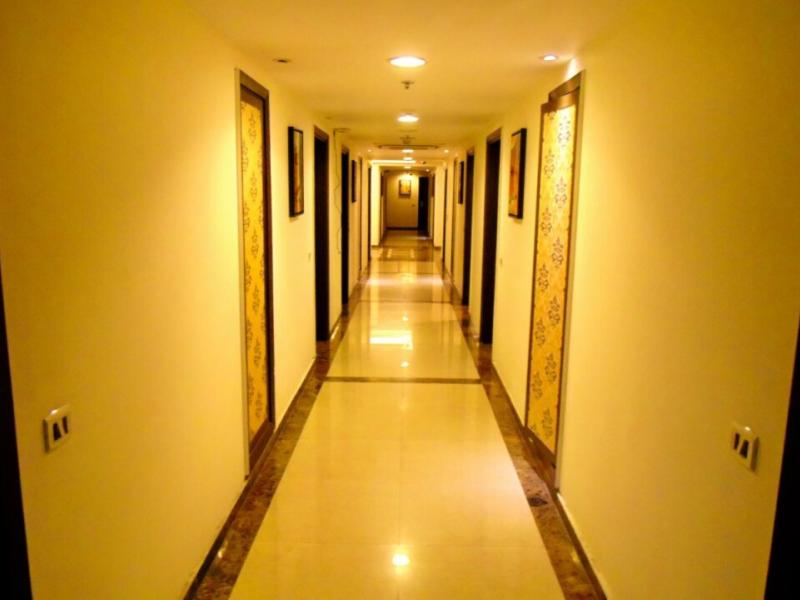 Tavisha Hotel