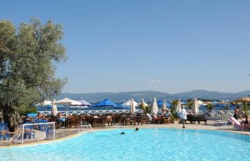 Grand Bleu Beach Resort