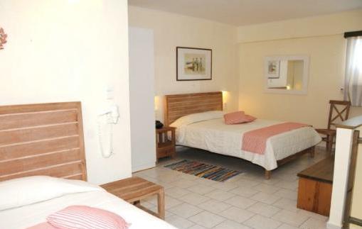 Grand Bleu Beach Resort
