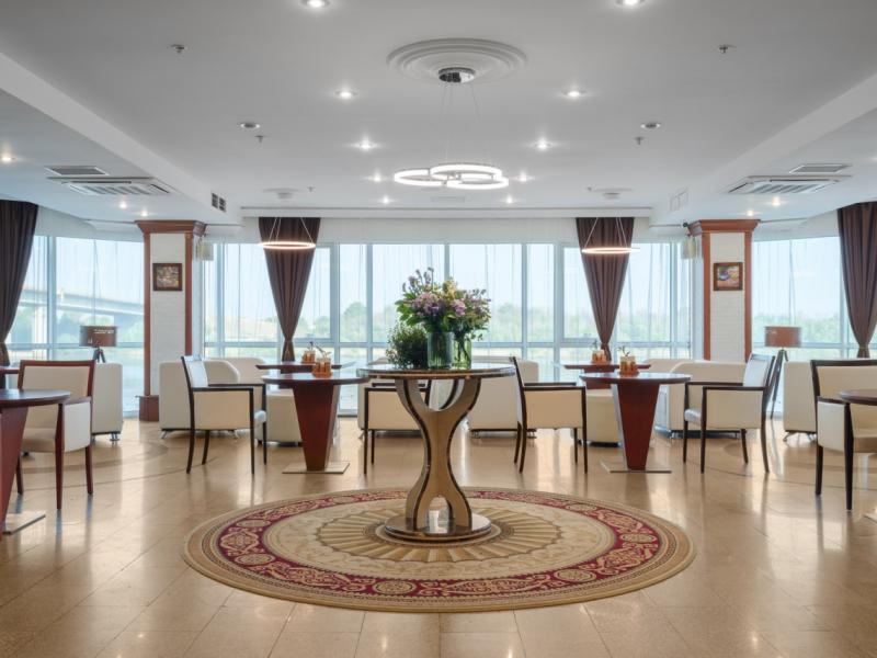 Marins Grand Hotel Астрахань