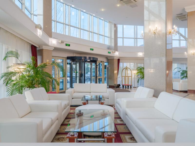 Marins Grand Hotel Астрахань