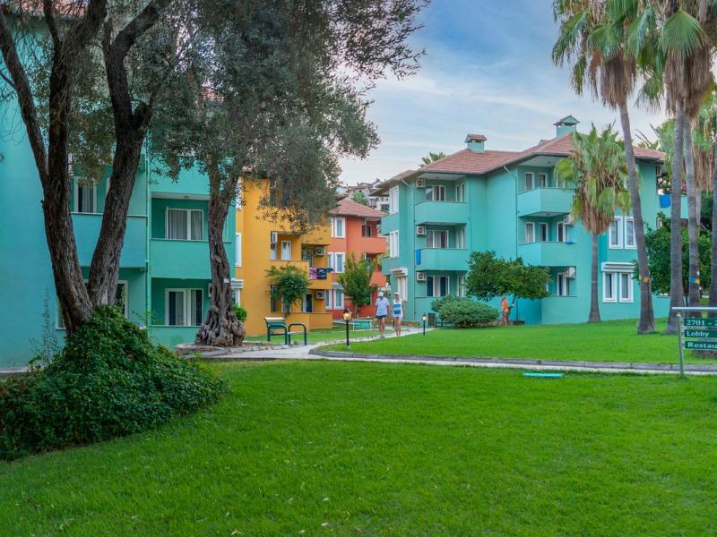 Armas Green Fugla Beach