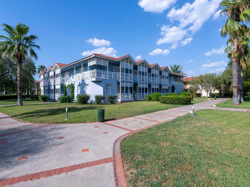 Armas Green Fugla Beach