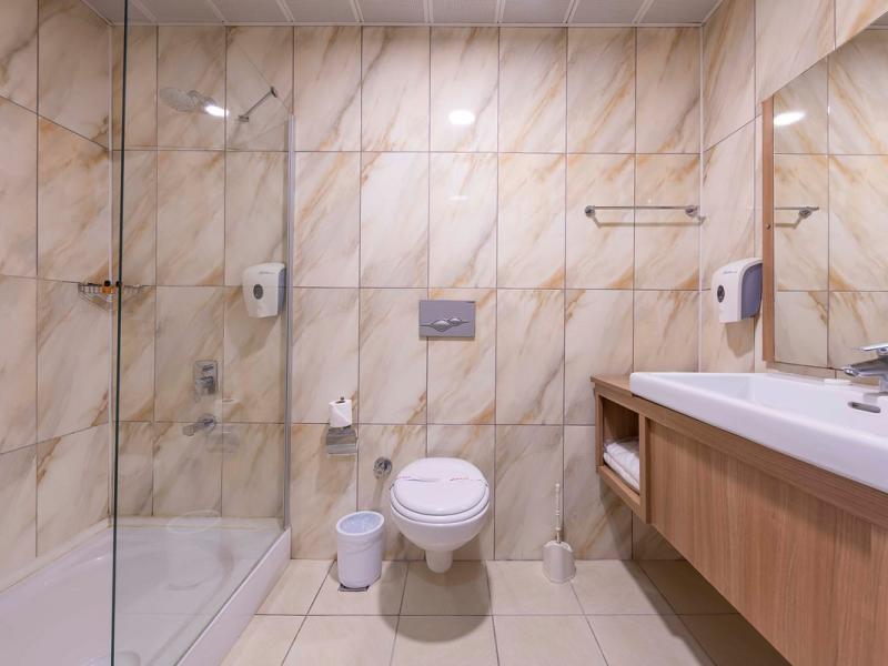 Armas Green Fugla Beach