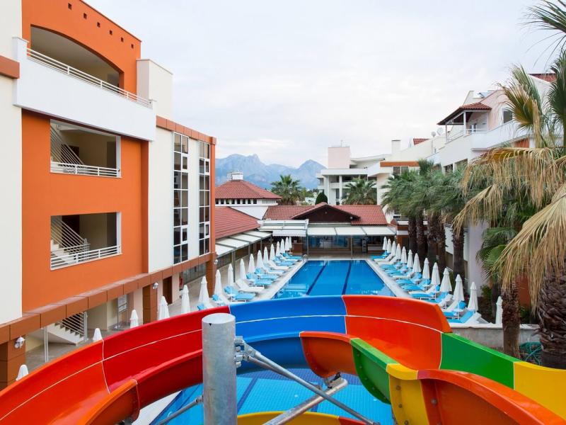 Maya World Iko Garden