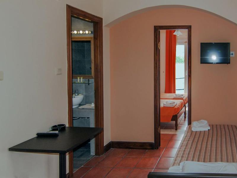 Golden View Beach Hotel